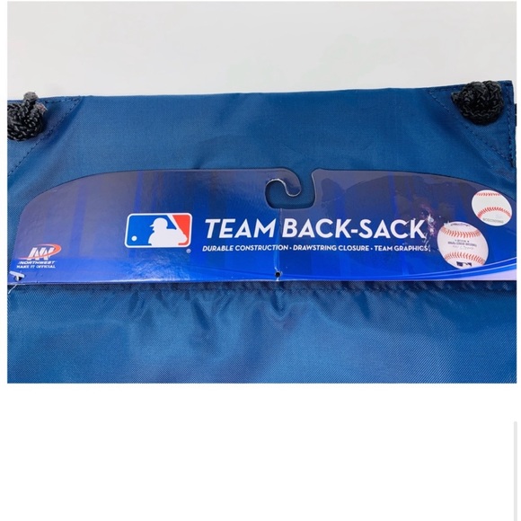 ⚾️ Special Bundle: Men’s Detroit Tigers Team Socks & Team Back Sack - NWT - Picture 9 of 13